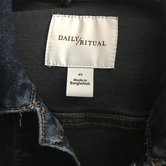 Denim Jacket Daily Ritual - Picture 4 of 5